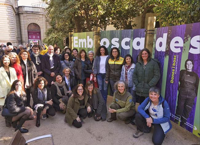 Inauguració de l'exposició, amb les dones protagonistes. Autor: Departament d’Acció Climàtica, Alimentació i Agenda Rural