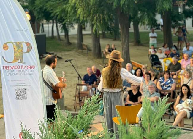 El concert de Foresta a la plaça del Poal. Autor: Neandertal Records