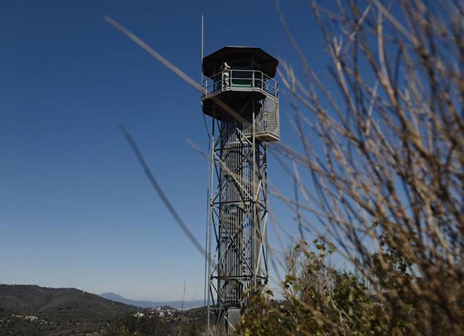 Una de les torres de guaita del dispositiu. Autor: CPNSC